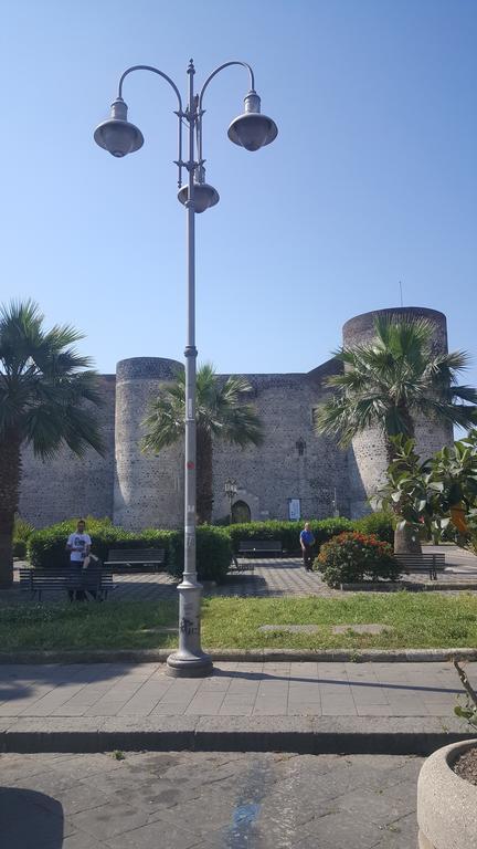 La Nuova Locandiera Appartement Catánia Buitenkant foto