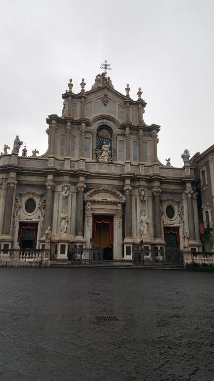 La Nuova Locandiera Appartement Catánia Buitenkant foto